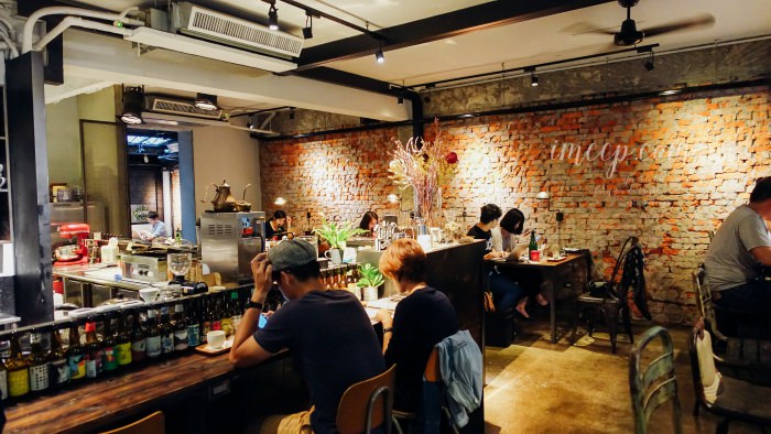 民生工寓,工業風咖啡廳,民生社區咖啡廳,不限時咖啡廳,台北咖啡廳,松山線咖啡廳