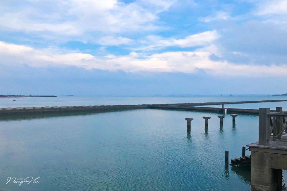 澎湖IG打卡景點：澎湖水族館波浪海堤。漲潮去拍才可愛