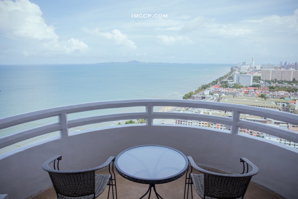 芭達雅海景房住宿推薦 D Varee Jomtien Beach Pattaya Hotel 一晚1500台幣